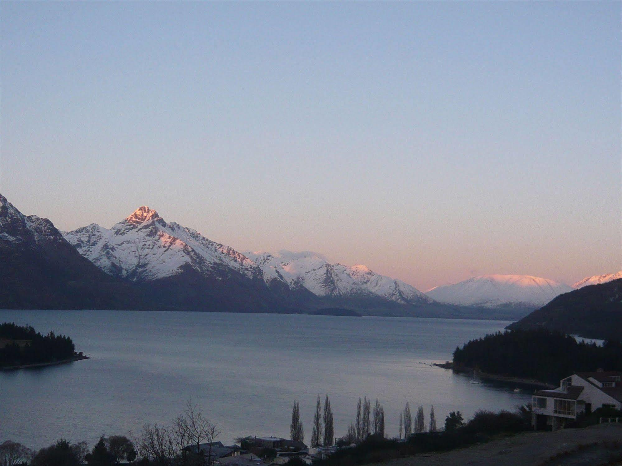 The B & B On The Hill Queenstown Buitenkant foto