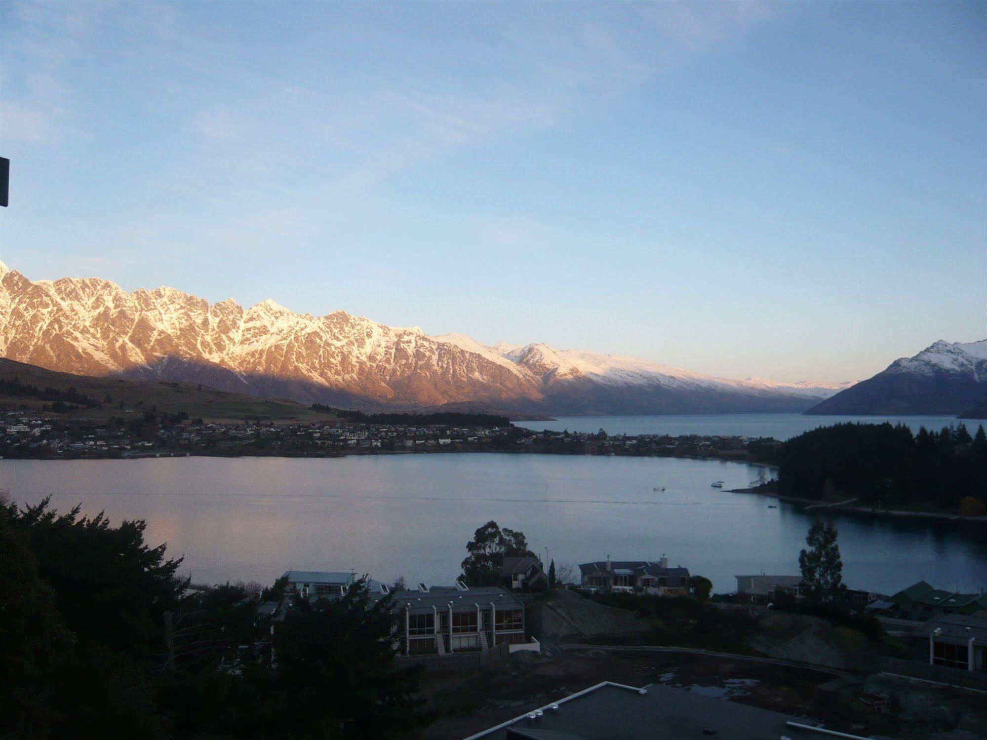 The B & B On The Hill Queenstown Buitenkant foto